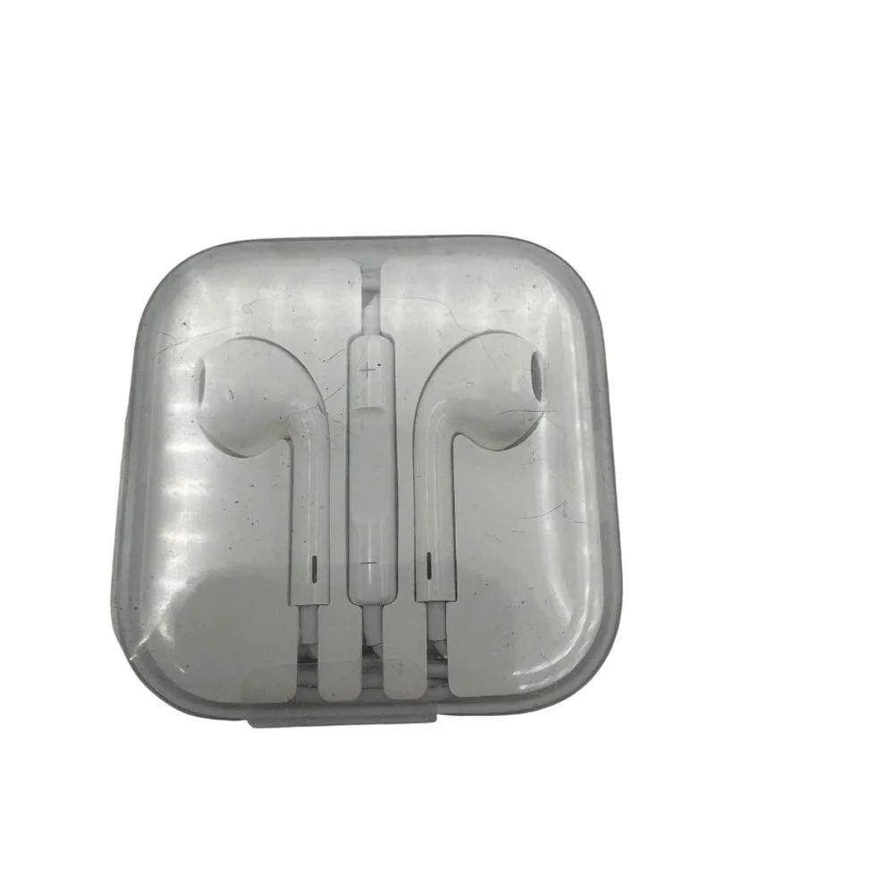 Apple EarPods With Case Durable Design High-Quality Sound Wired Earphones